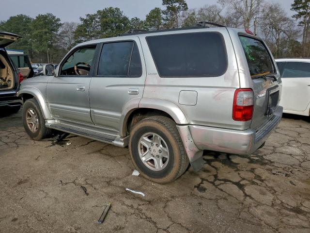 Toyota 4Runner Limited Image 2