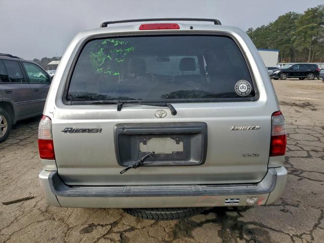 Toyota 4Runner Limited Image 9