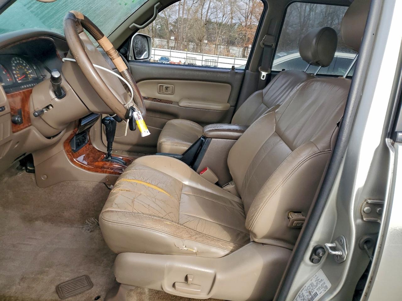 Toyota 4Runner Limited Image 4