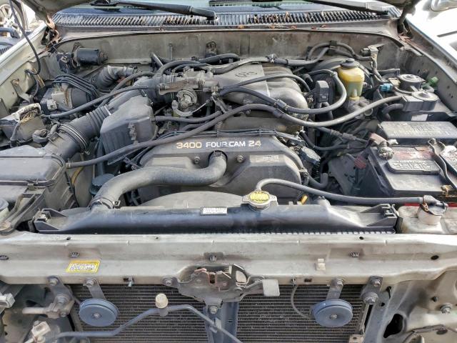 Toyota 4Runner Limited Image 5