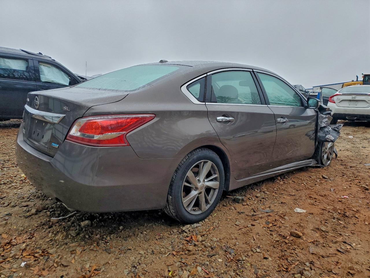 Nissan Altima 2.5 Image 11
