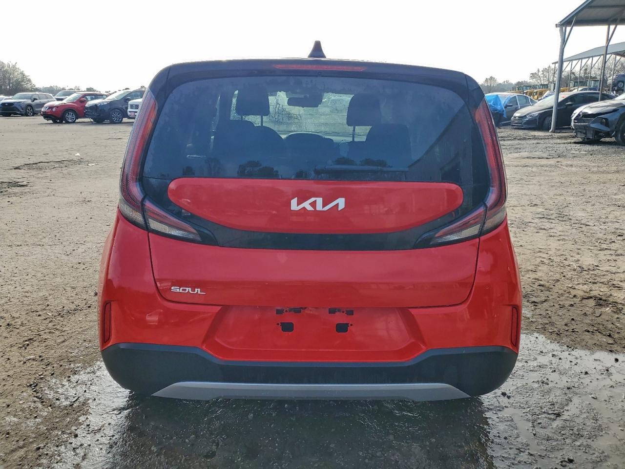 Kia Soul Lx Image 2