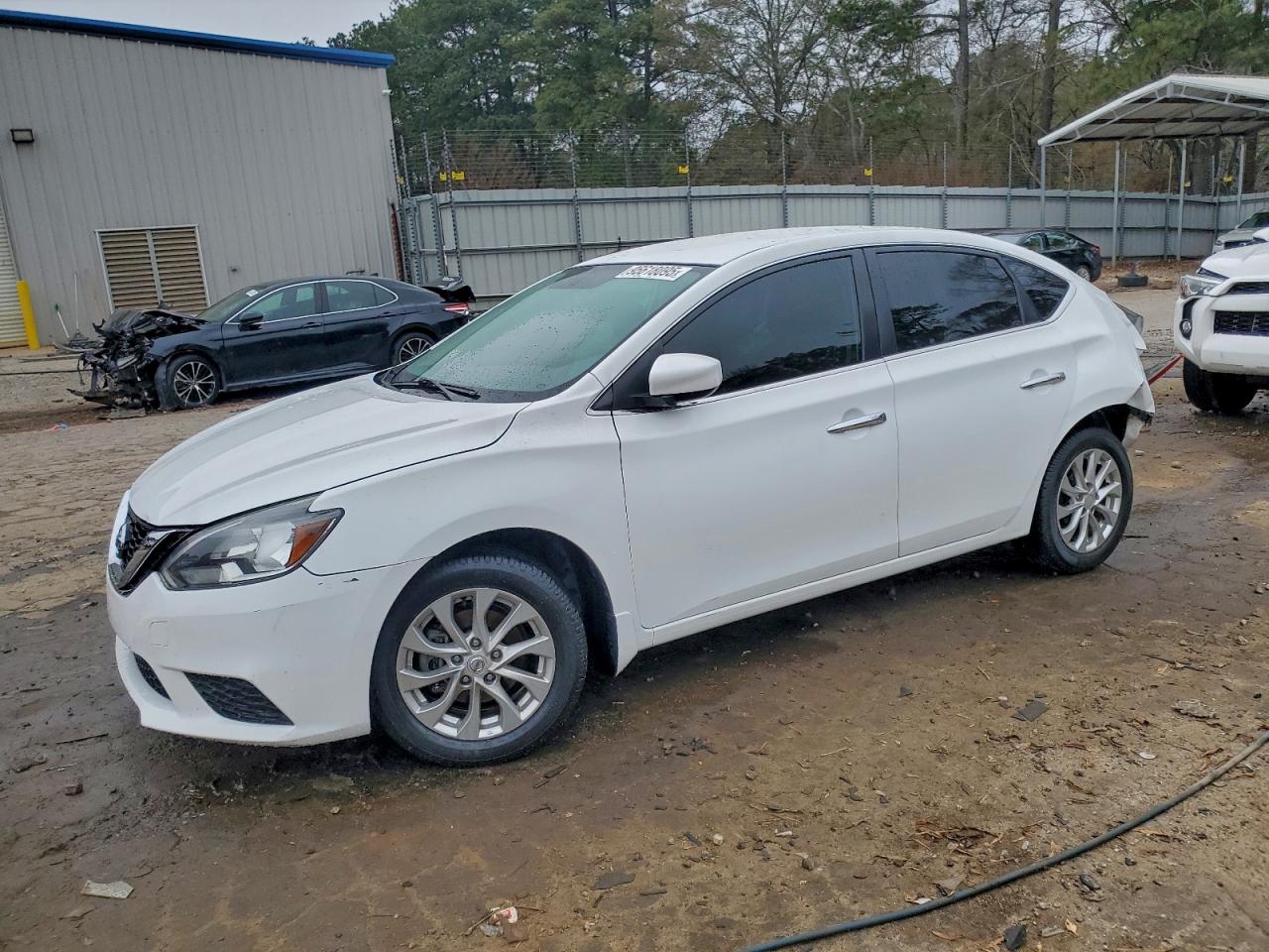 Nissan Sentra S Image 1