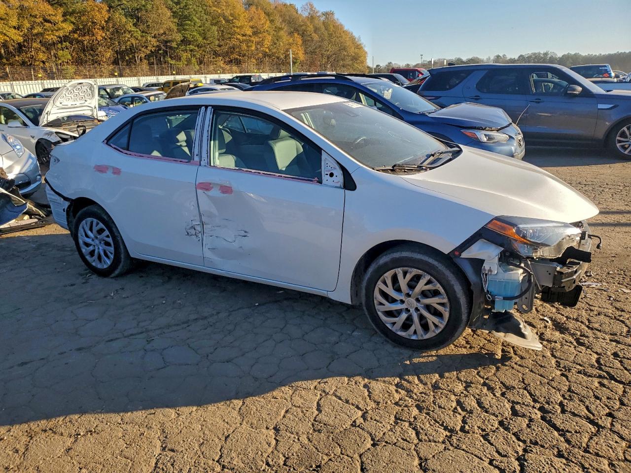 Toyota Corolla L Image 7