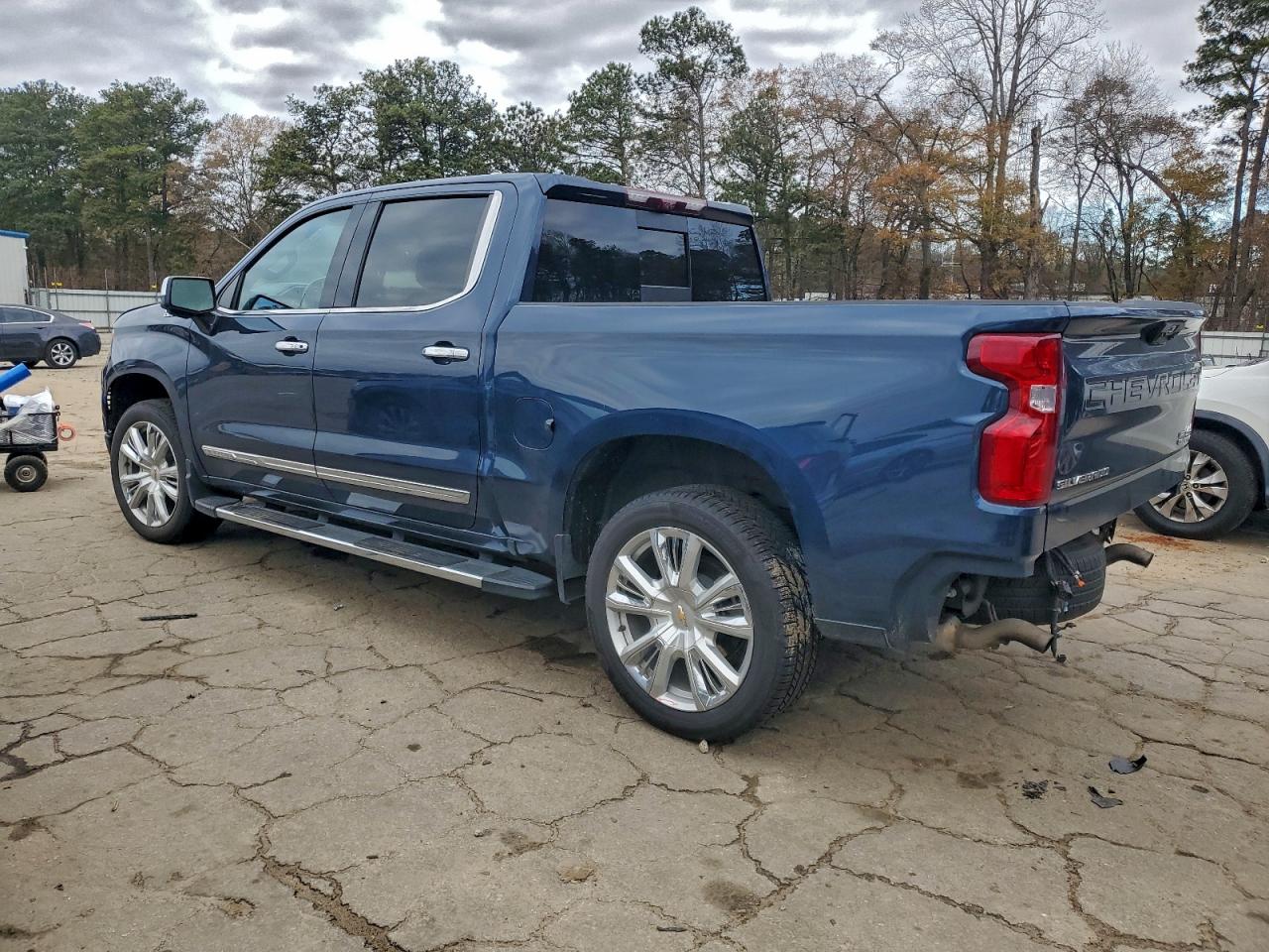 Chevrolet Silverado K1500 High Country Image 4