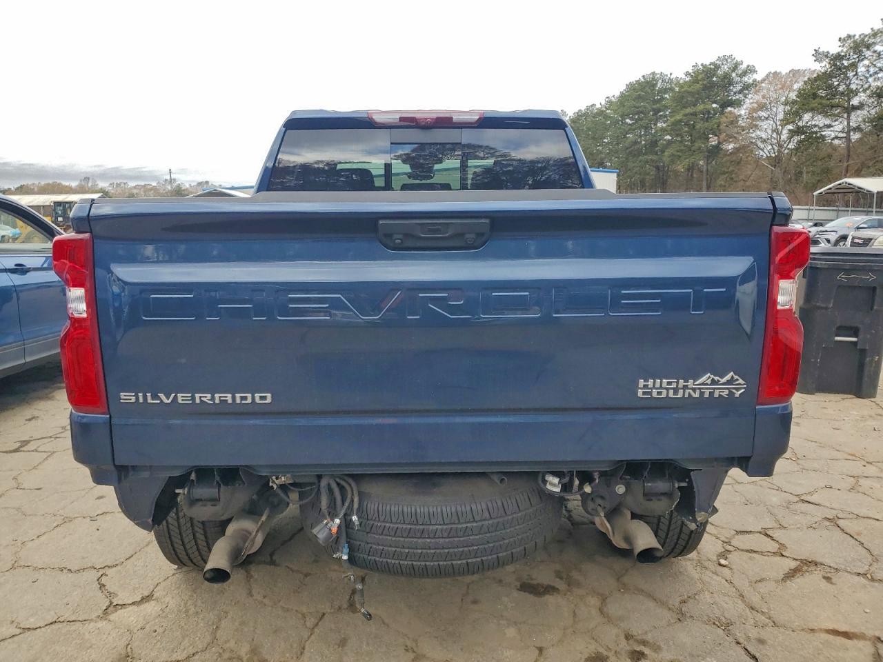 Chevrolet Silverado K1500 High Country Image 12