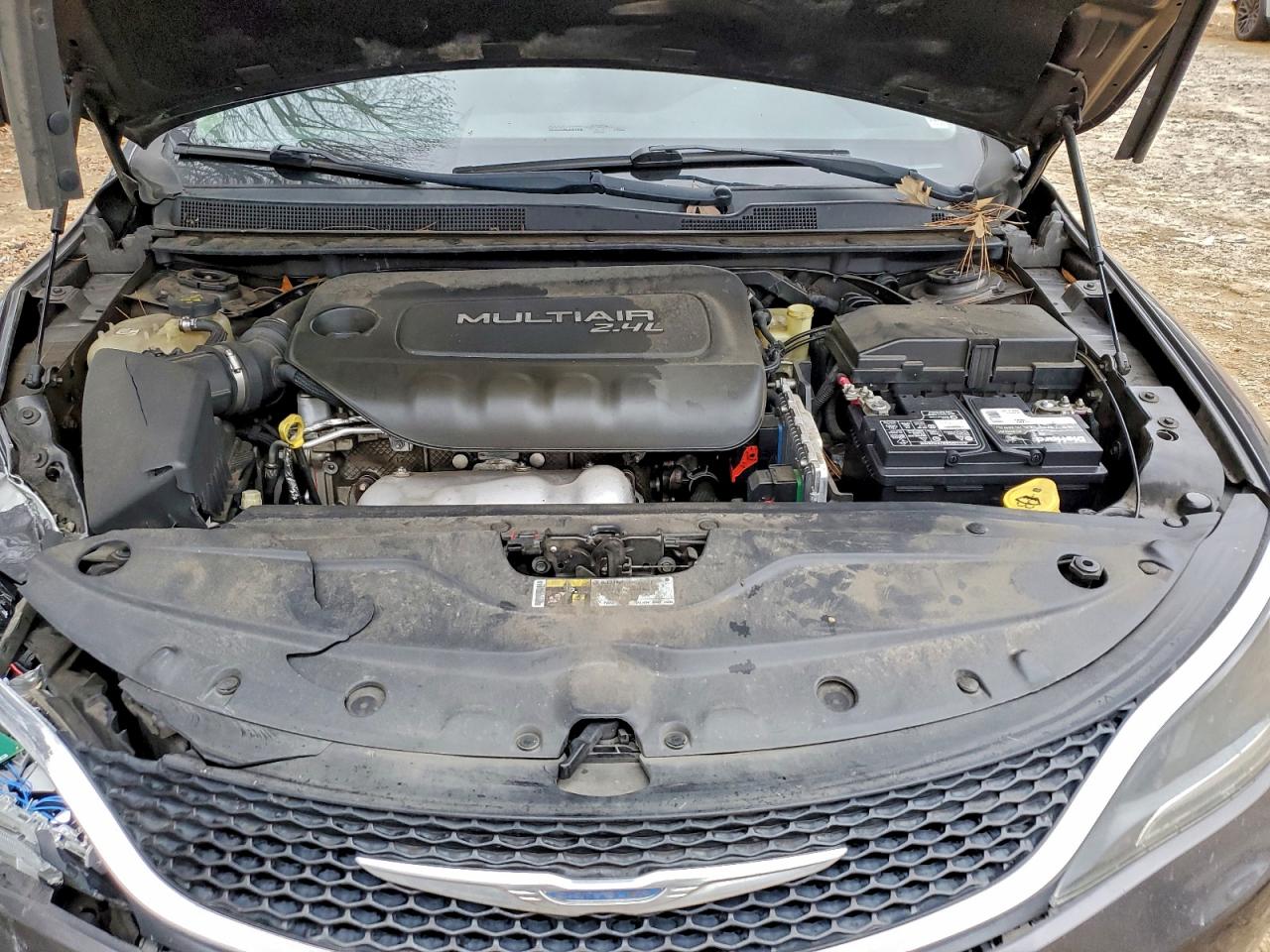 Chrysler 200 Limited Image 10