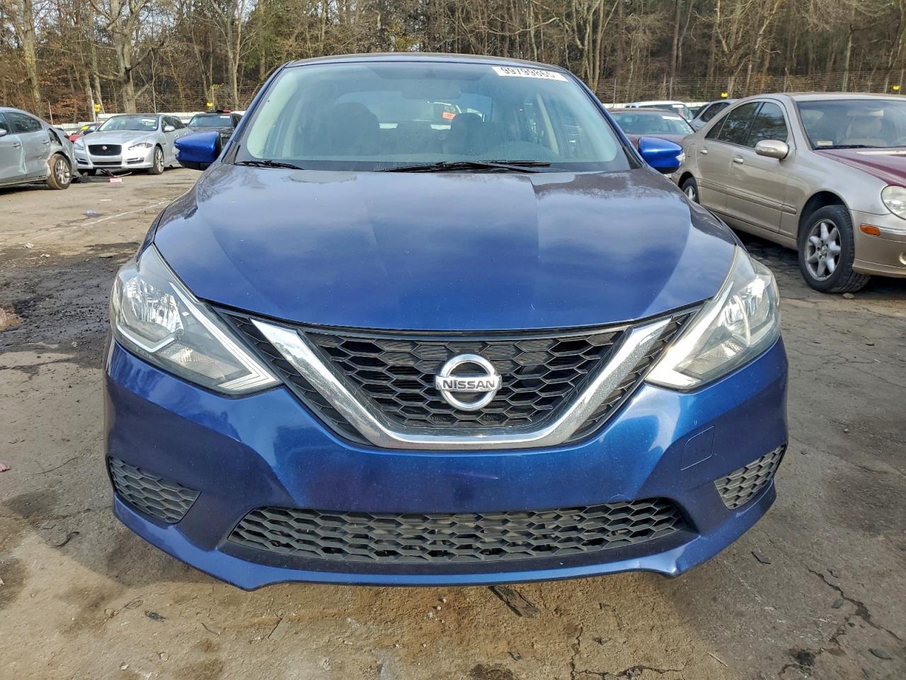 Nissan Sentra S Image 8