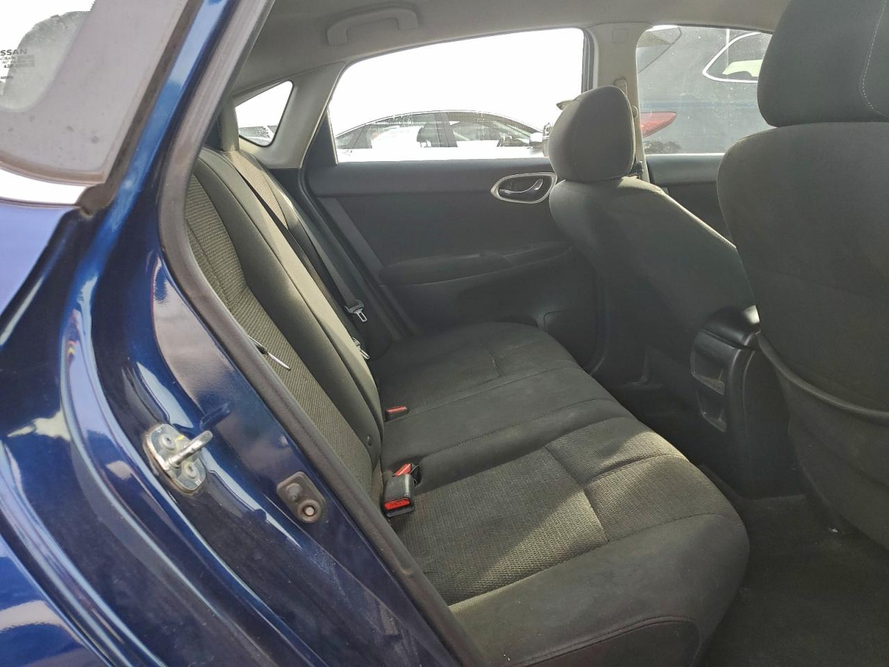 Nissan Sentra S Image 12