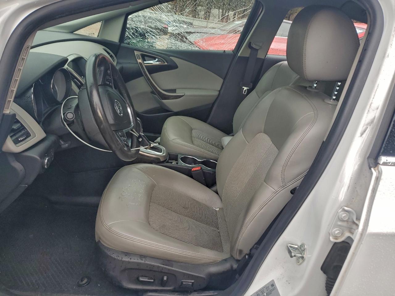 Buick Verano Sport Touring Image 10